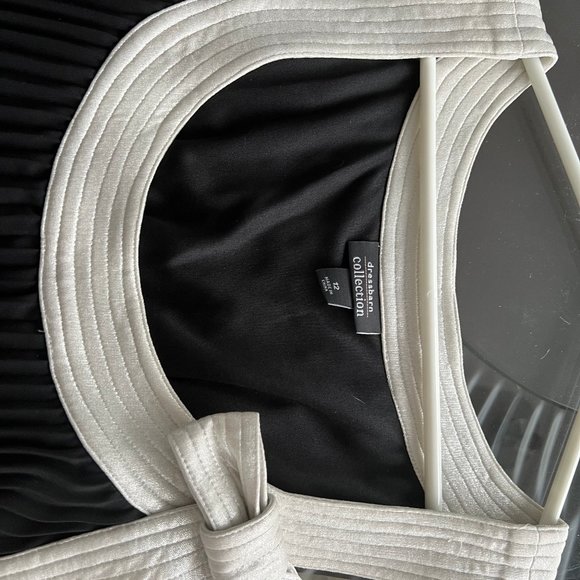 A Little Black Dress to Remember! - Picture 3 of 9